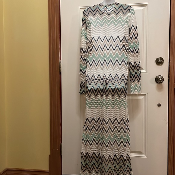 🎃 $19 🎃 Revamped Large crocheted look, long chevron light/airy Cover Up.  NWT - Picture 4 of 7